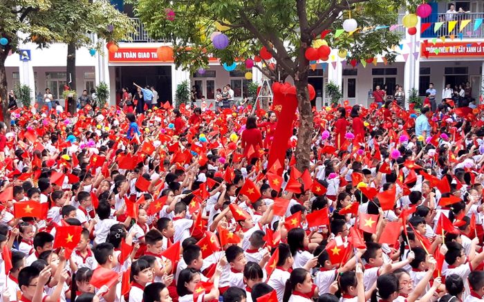 Học sinh nội thành Hà Nội nghỉ học 3 ngày để phục vụ lễ diễu binh 2/9
