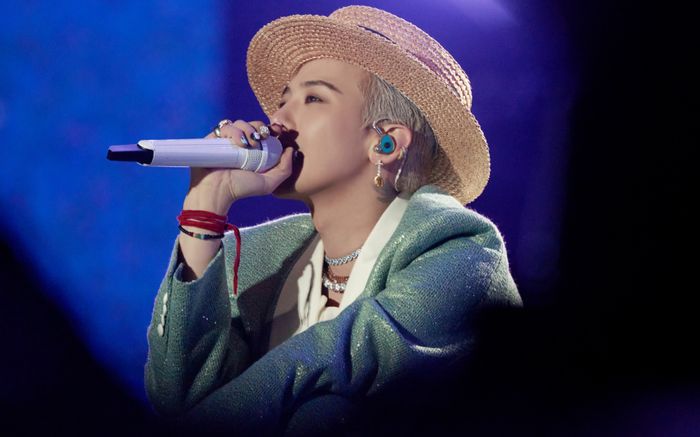Cộng đồng mạng phản ứng trước bí mật của G-Dragon