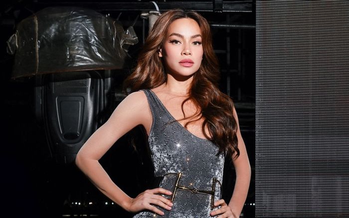 'Không ai sướng như fan Hồ Ngọc Hà!'