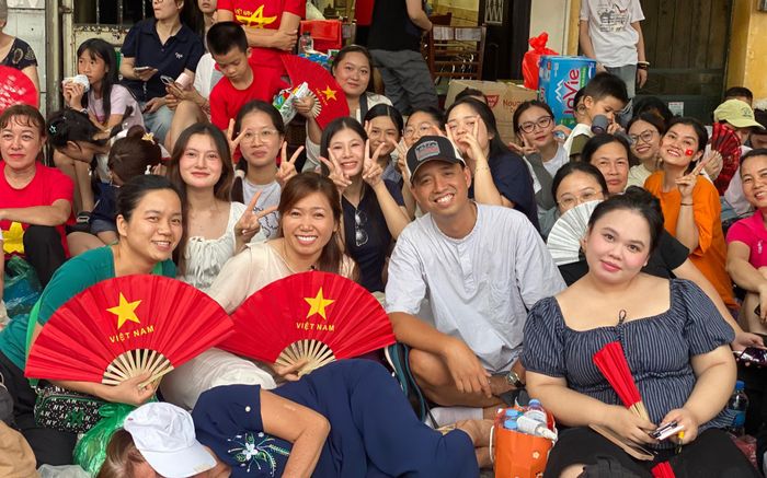 Không khí rộn ràng trước giờ tổng hợp luyện diễu binh cho sự kiện A80