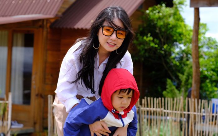 Nữ ca sĩ Việt giải nghệ khi đang ở trên đỉnh cao, cuộc sống 18 năm sau gây bất ngờ