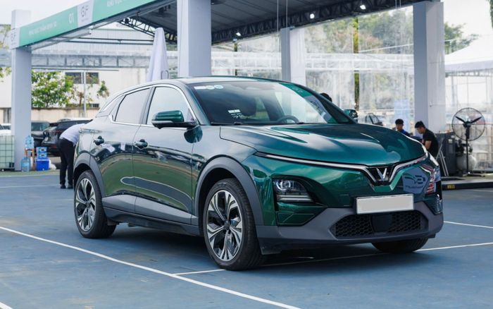 Chủ xe VinFast VF 6: Không chỉ là xe đô thị, xe điện thoải mái “phá đảo” mọi cung đường