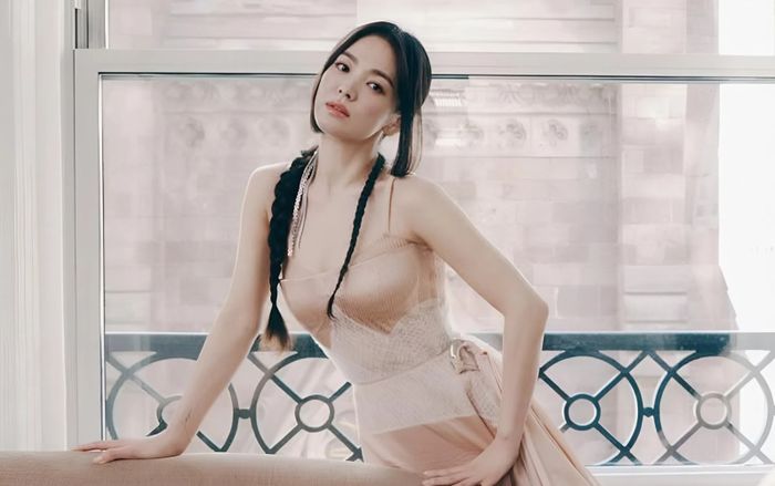 6 năm sau ly hôn, Song Hye Kyo gây 'bỏng mắt' chỉ vì một chi tiết