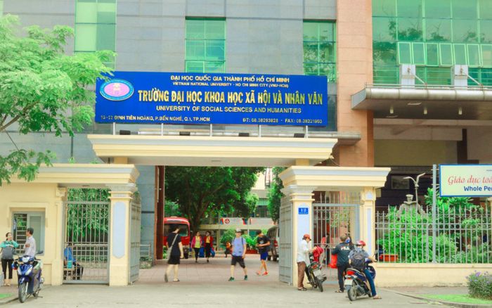 Điểm chuẩn ĐH KHXH&NV TP.HCM 2025: Từ 20 đến 28,55 điểm - bức tranh phân hóa rõ rệt