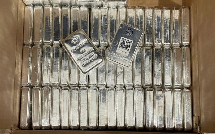 Giá bạc hôm nay (23/8): Duy trì đà tăng mạnh