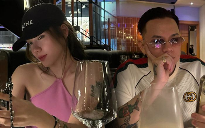 Cặp đôi đình đám Vbiz chia tay sau nhiều năm hẹn hò bí mật?