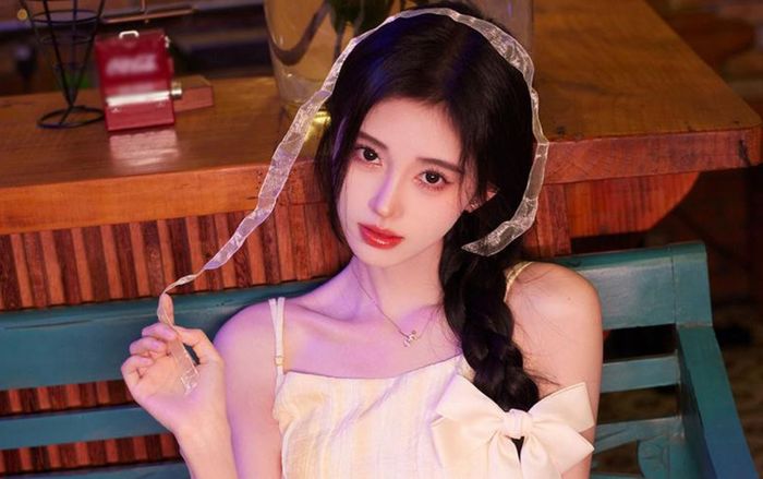 Mỹ nhân showbiz cao 1m45, mỗi lần xuất hiện là đẹp đến sững sờ nhờ 1 điểm cực đặc biệt