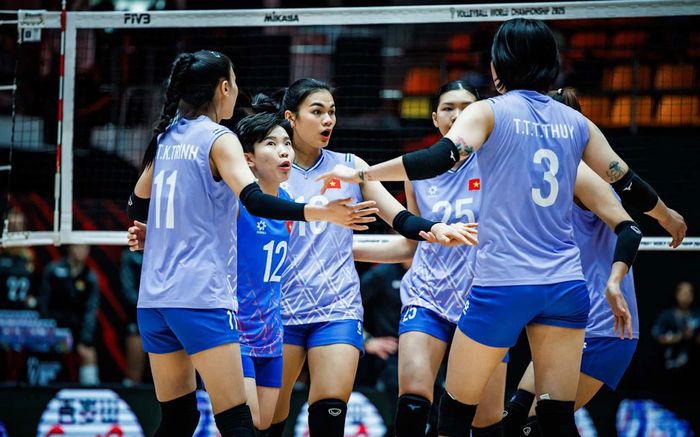 Liên đoàn Bóng chuyền thế giới nói rõ Việt Nam vẫn chưa bị loại