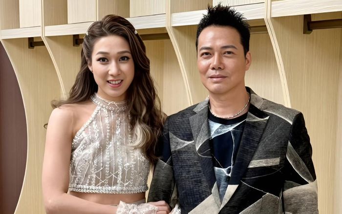 Chung Gia Hân hé lộ về 'nụ hôn đầu' với Tạ Thiên Hoa