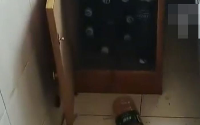 Thanh niên trả phòng sau 20 ngày thuê, chủ nhà kinh hãi khi kiểm tra tủ đựng đồ