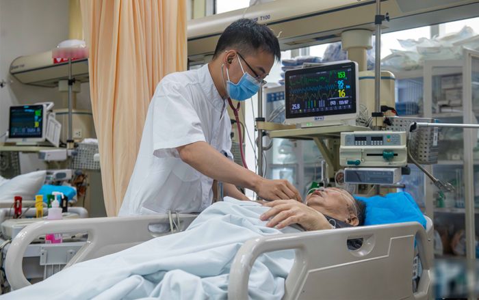 Ăn cơm bằng loại đũa cực độc này, cả nhà bàng hoàng cùng mắc ung thư