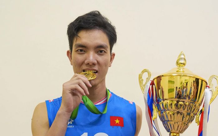 Đóng góp của Bích Tuyền có thể bị xoá sạch