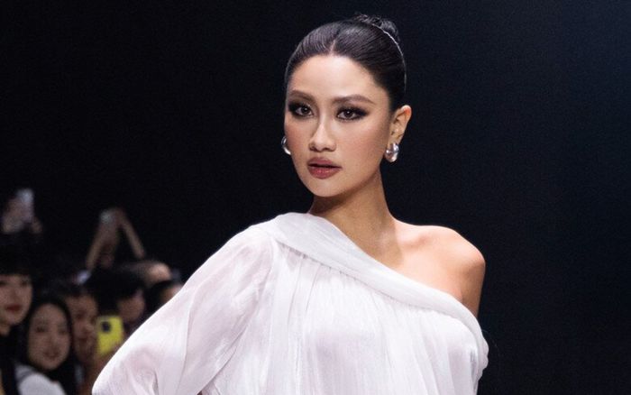 Vừa đăng quang 3 tháng, khán giả đã lo lắng cho Hoa hậu Hoàn vũ Việt Nam 2025 Phương Linh