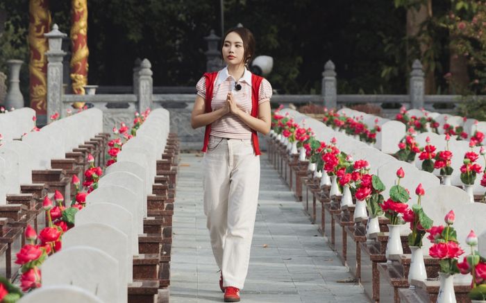 Phương Mỹ Chi có chia sẻ đầy xúc động khi đến thăm Thành cổ Quảng Trị