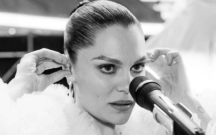 Biến cố tiếp tục ập đến với Jessie J
