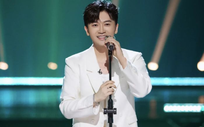 Tô Hữu Bằng: 'Tôi bán nghệ thuật, không phải bán thân'