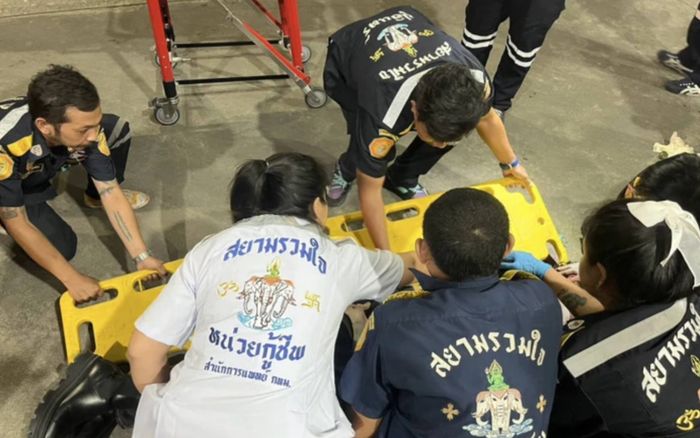 Nam ca sĩ nổi tiếng showbiz bị hành hung ở trạm xăng