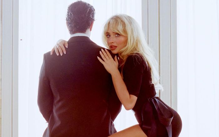 Sabrina Carpenter lên tiếng về tranh cãi