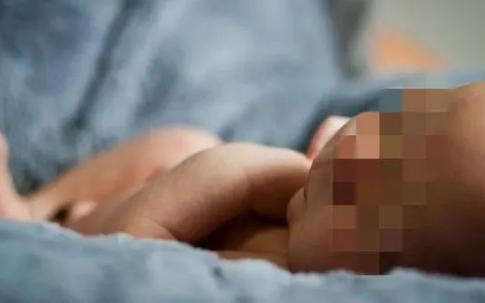 Sợ gia đình biết chuyện mang thai, cặp đôi 18 tuổi có hành động gây phẫn nộ