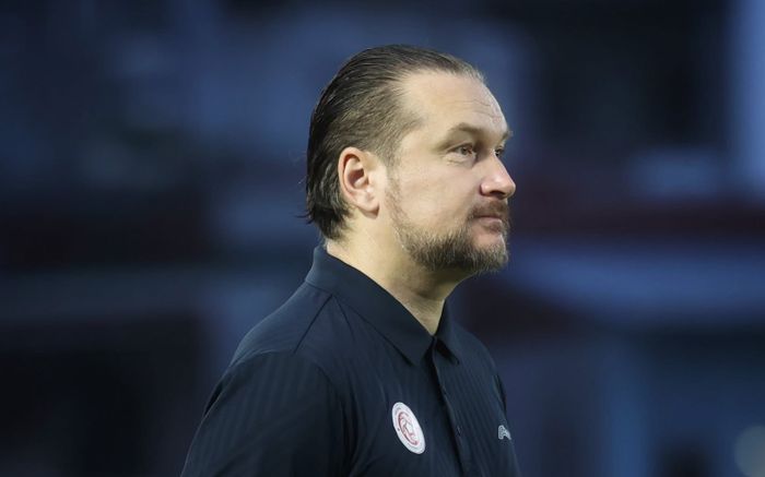 Đẳng cấp của HLV Popov