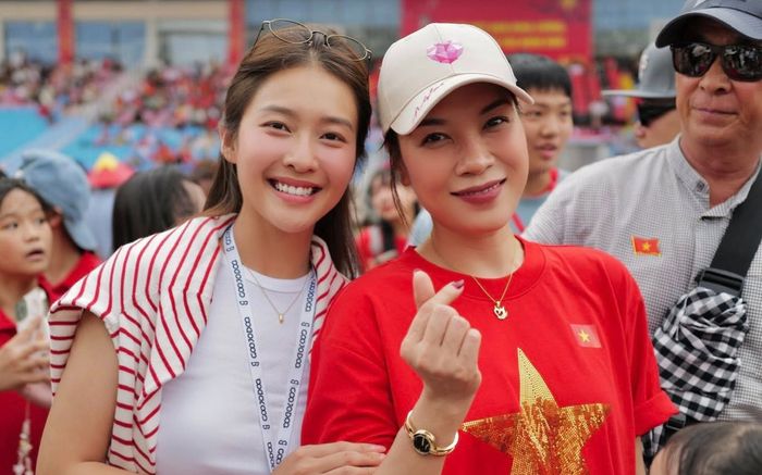 Mỹ Tâm, Khả Ngân và dàn sao nô nức tập luyện cho lễ diễu binh, diễu hành 2/9