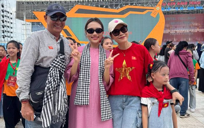 Phương Mỹ Chi hội ngộ Mỹ Tâm: 2 cái tên được mong chờ nhất tại 'concert quốc gia'