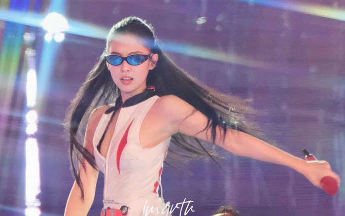 Billboard khiến fan phẫn nội vì 'hạ bệ' Jennie