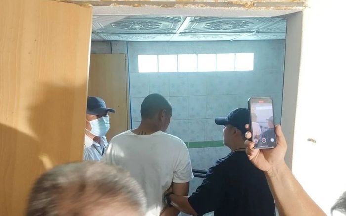 Người mẹ mất tích 2 tuần liền, cảnh sát kinh hoàng khi kiểm tra nhà tắm của con trai