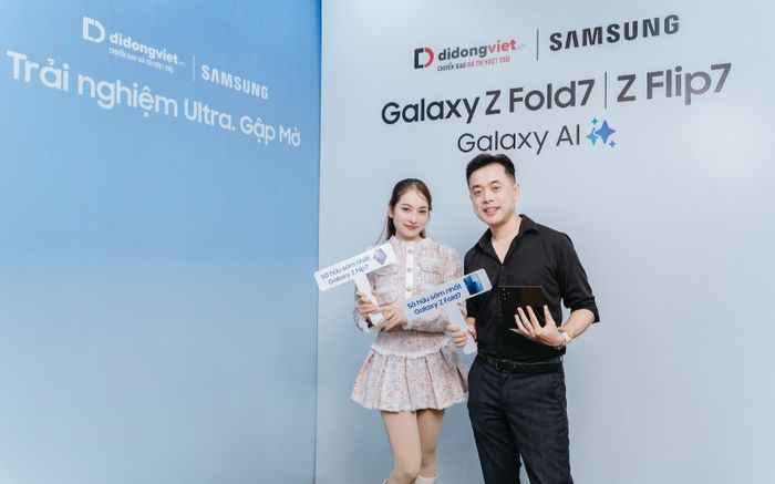 Nhạc sĩ Dương Khắc Linh ấn tượng với Samsung Galaxy Z Fold7: "Thiết kế mỏng nhẹ, vận hành mượt mà"