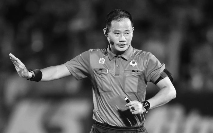 HAGL tưởng niệm trọng tài Trần Đình Thịnh ở Thái Lan