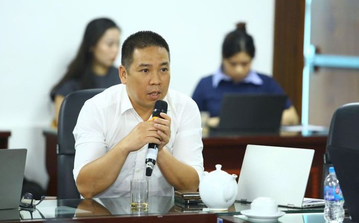 Học sinh lớp 10 dùng điện thoại 'cùi bắp' bẻ khoá loạt kênh truyền hình lớn, lập 1.000 kênh truyền hình lậu