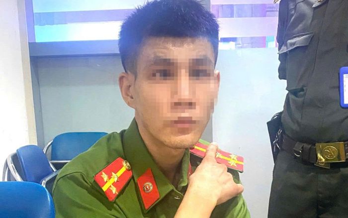 Bắt giữ nam thanh niên giả danh công an ở sân bay quốc tế Đà Nẵng