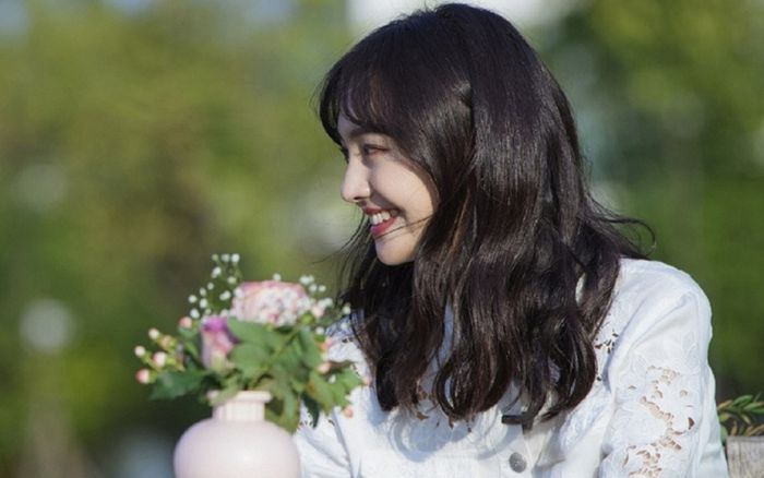 Nữ nghệ sĩ trốn đi nước ngoài vì nợ nần, nay âm thầm về nước tái xuất showbiz?