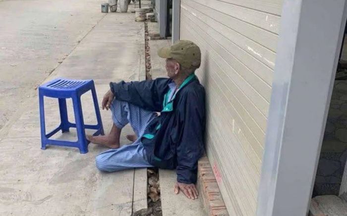 Thực hư chuyện người đàn ông 70 tuổi ở Hải Phòng phải sống vạ vật ở vỉa hè vì bị vợ con hắt hủi