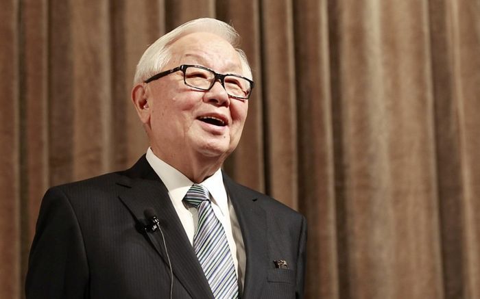 Tỷ phú 94 tuổi vẫn phong độ và minh mẫn nhờ ăn loại quả quen thuộc mỗi ngày