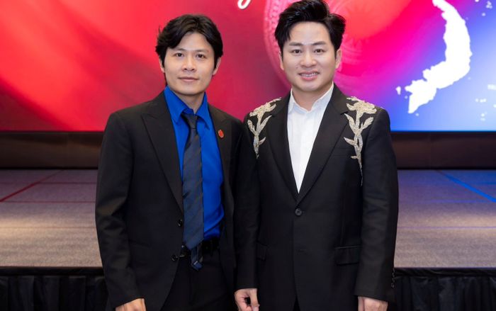 Tùng Dương tuyên bố tặng hàng chục triệu đồng cho nhạc sĩ Nguyễn Văn Chung