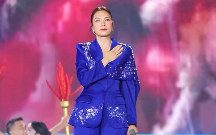 Khoảnh khắc 'nổi da gà' của Mỹ Tâm tại concert Quốc gia