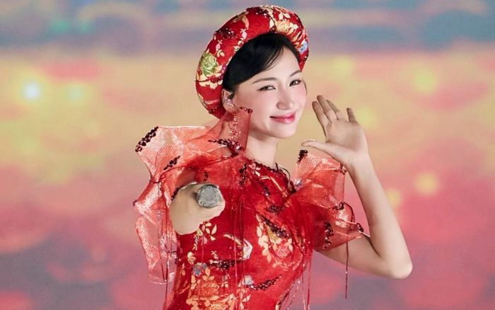 Không phải Hòa Minzy, đây là nữ ca sĩ tỷ view đầu tiên của showbiz Việt