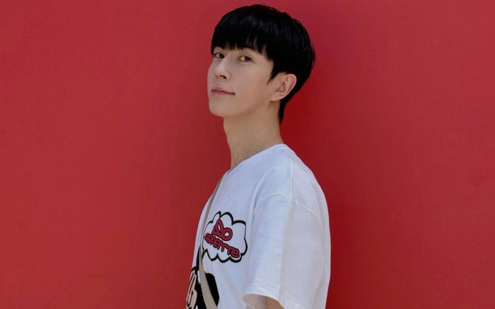 Nam diễn viên điển trai đột ngột qua đời ở tuổi 37 do rơi từ một tòa nhà gây bàng hoàng