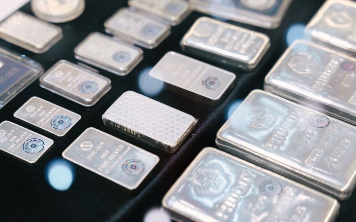 Giá bạc hôm nay (11/9): Bạc phục hồi