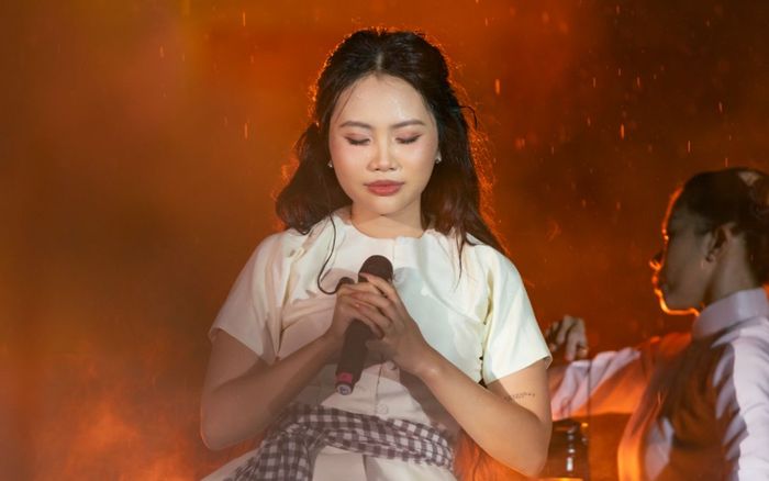 Đã đến lúc Phương Mỹ Chi dừng lại