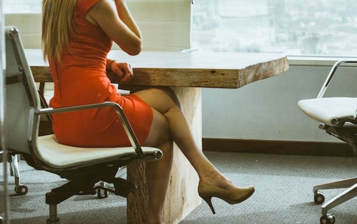 Yêu nam nhân viên, nữ giám đốc trả 10 tỷ đồng để anh ly dị vợ