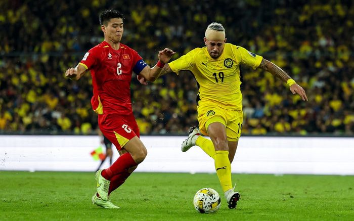 Nghịch lý U23 Việt Nam bay cao, đội tuyển lại đi lùi