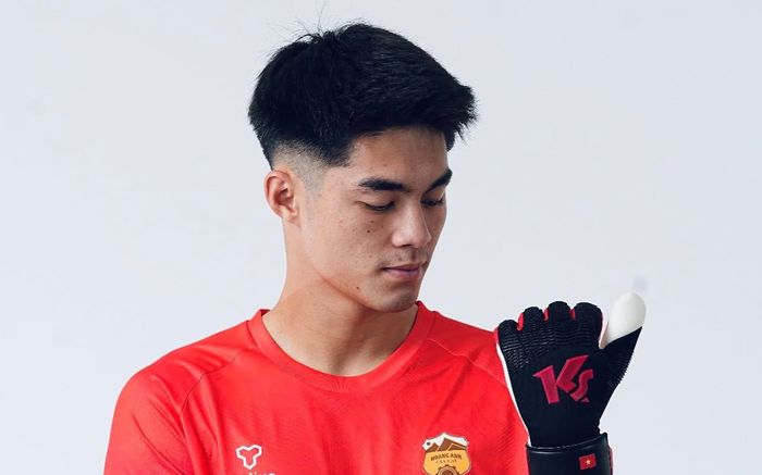 Dậy sóng với thủ môn Trần Trung Kiên