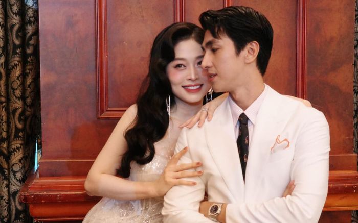 Chồng Phương Nga than thở 'khó sống' vì tấm hình không ngờ đến