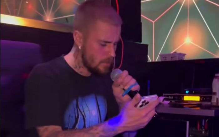 Justin Bieber về Việt Nam hát karaoke?