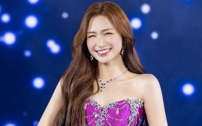 Sự nghiệp lẫn nhan sắc ngày càng thăng hoa của Hòa Minzy