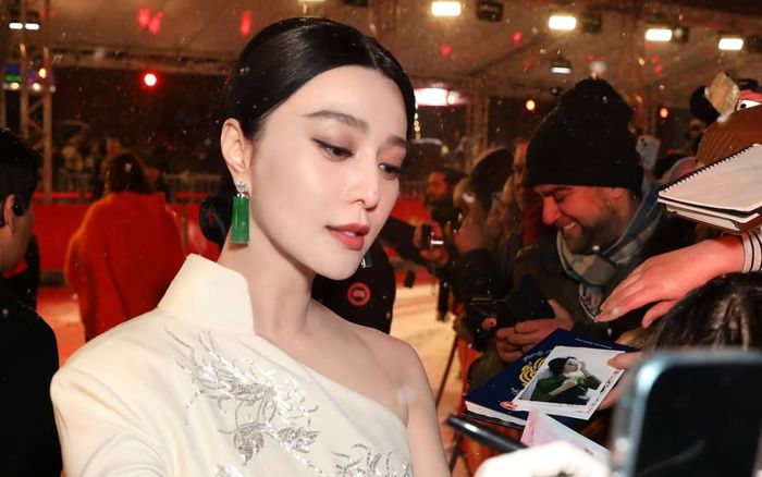 Khó tin về nhan sắc thật của Phạm Băng Băng