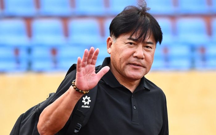 Dấu chấm hết cho HLV Makoto Teguramori