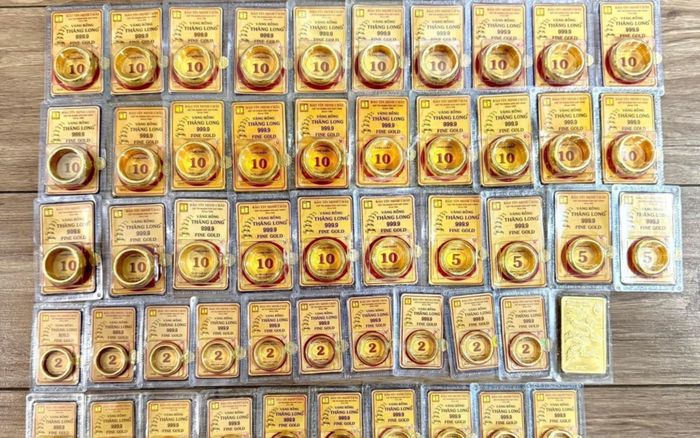 Giá vàng hôm nay (18/9): Vàng nhẫn 'neo cứng' giá trên trời